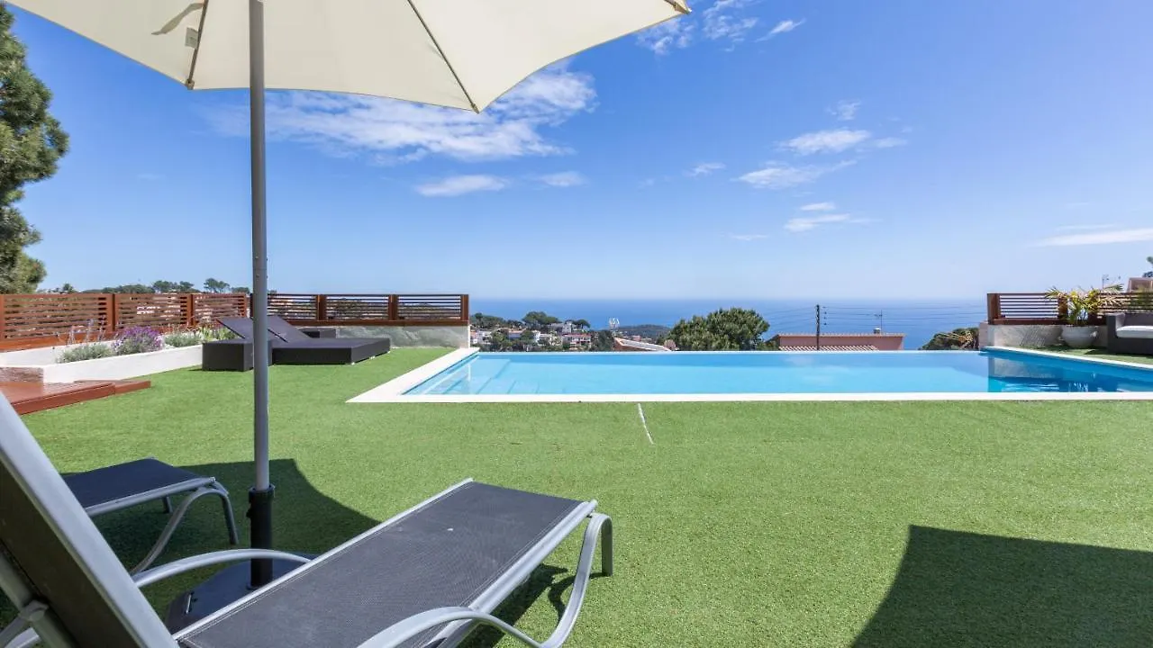 Villa 2 Brav - Lloret De Mar